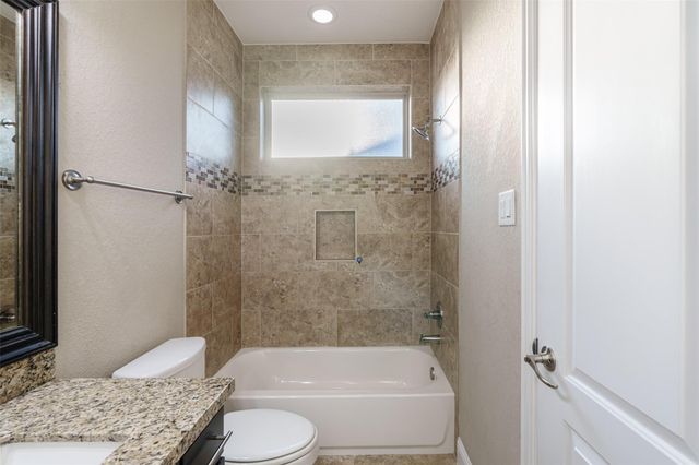 1518 Birdsall Street A, Houston, TX 77007