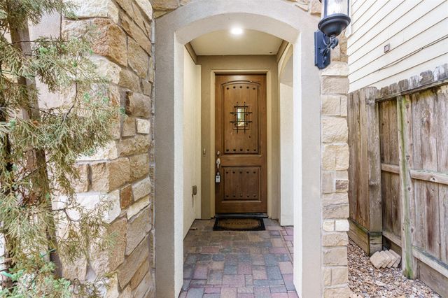 1518 Birdsall Street A, Houston, TX 77007