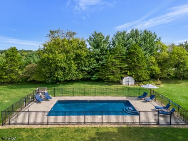 7 Militia Rd, Readington Twp., NJ 08889