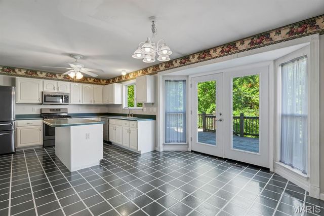 1103 Panda Court, Wentzville, MO 63385