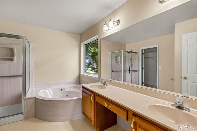 1103 Panda Court, Wentzville, MO 63385