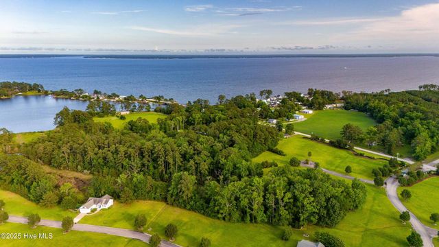 330 Southern Way, Arapahoe, NC 28510