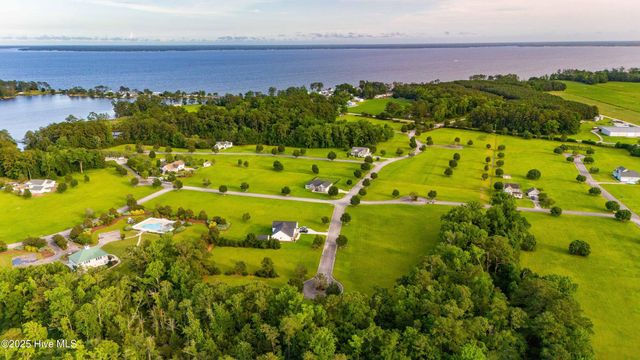 330 Southern Way, Arapahoe, NC 28510