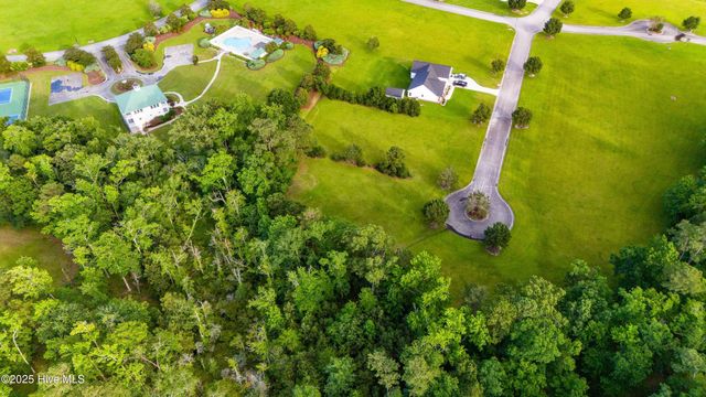 330 Southern Way, Arapahoe, NC 28510