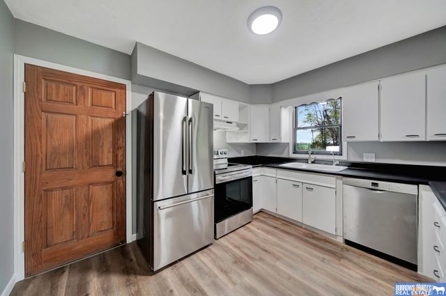 1000 Pioneer Drive, Beatrice, NE 68310