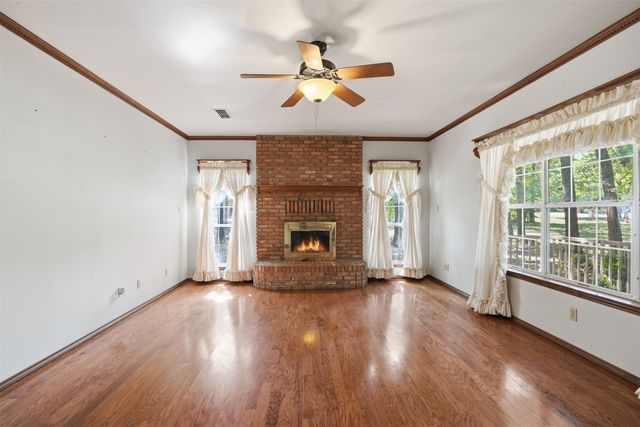 1000 Barry Lane, Cleburne, TX 76031
