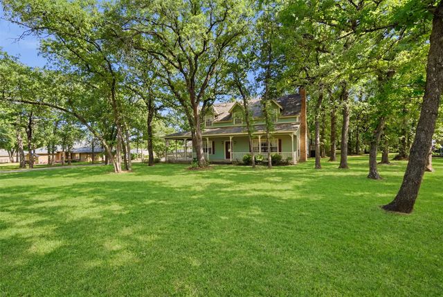 1000 Barry Lane, Cleburne, TX 76031