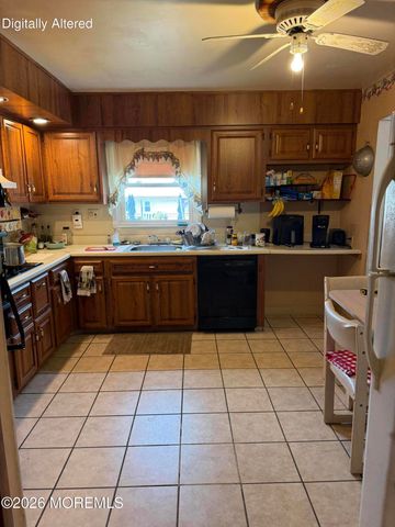 25 Alimar Drive, Middletown, NJ 07748