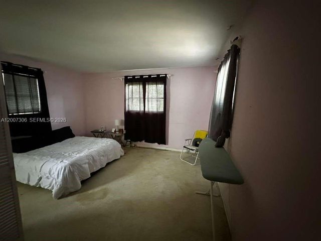 15 NW 88th St, El Portal, FL 33150