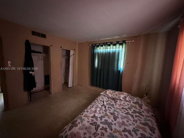 15 NW 88th St, El Portal, FL 33150