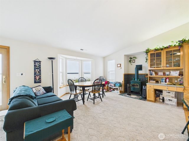 50 Diamond Drive, Pacific Beach, WA 98571