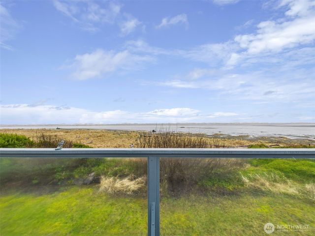 50 Diamond Drive, Pacific Beach, WA 98571