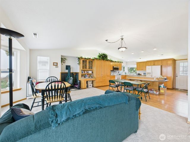 50 Diamond Drive, Pacific Beach, WA 98571