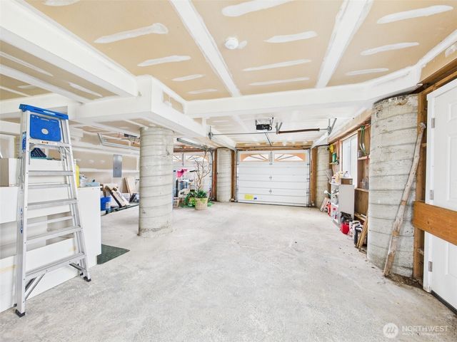 50 Diamond Drive, Pacific Beach, WA 98571