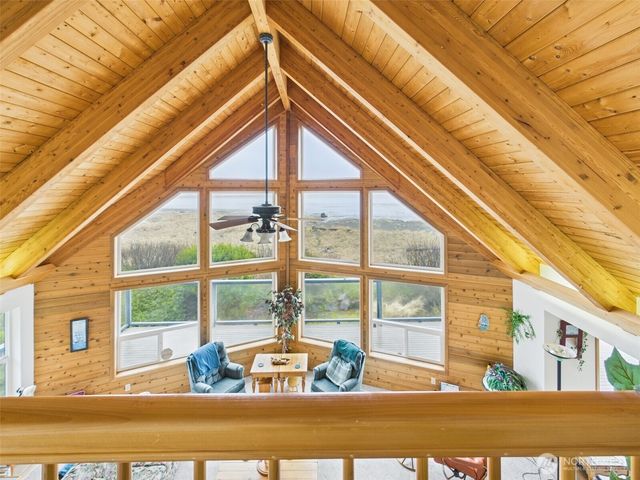 50 Diamond Drive, Pacific Beach, WA 98571