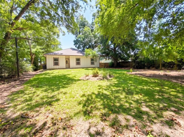 922 Gibbard Avenue, Wills Point, TX 75169