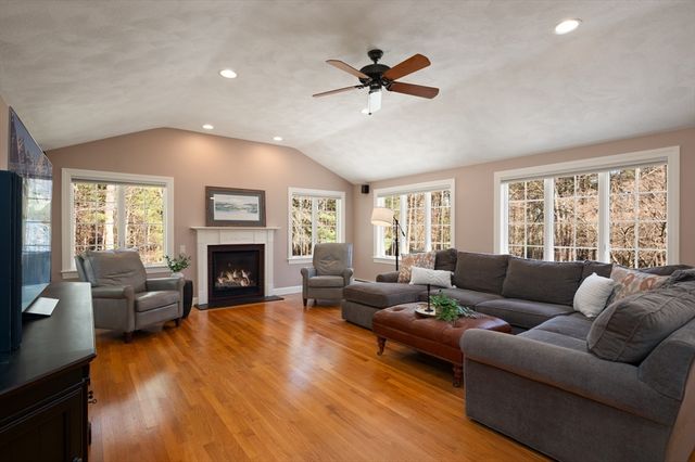 19 Turner Drive, North Reading, MA 01864