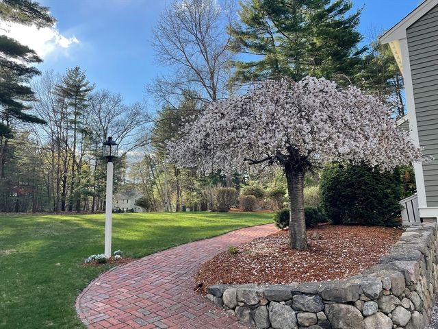 19 Turner Drive, North Reading, MA 01864