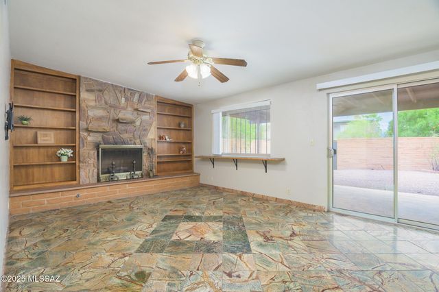 2536 N Tyndall Avenue, Tucson, AZ 85719