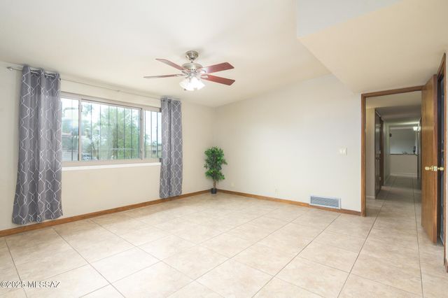 2536 N Tyndall Avenue, Tucson, AZ 85719