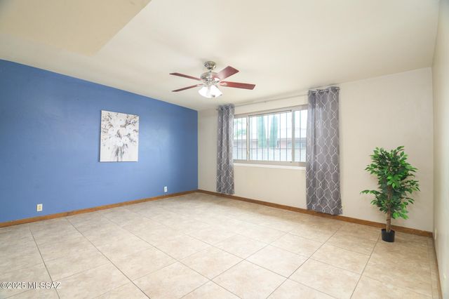 2536 N Tyndall Avenue, Tucson, AZ 85719