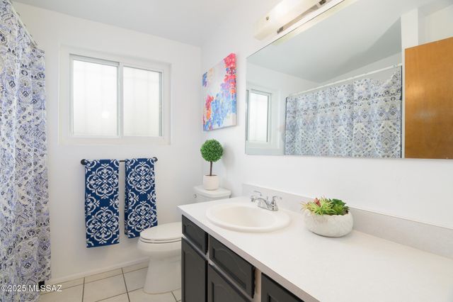 2536 N Tyndall Avenue, Tucson, AZ 85719