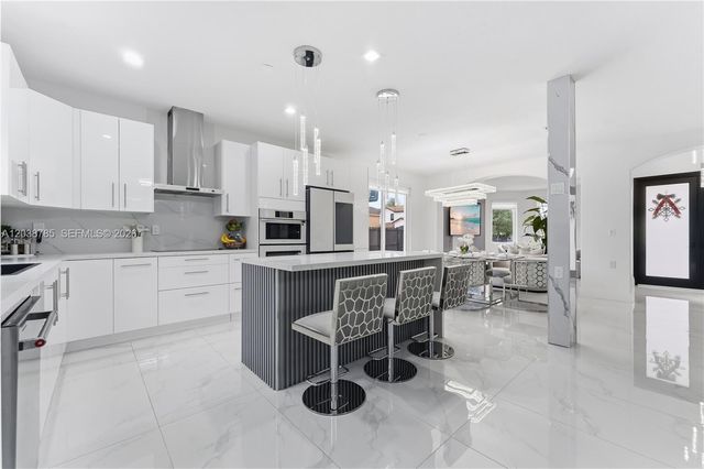 14452 SW 10th Street, Miami, FL 33184