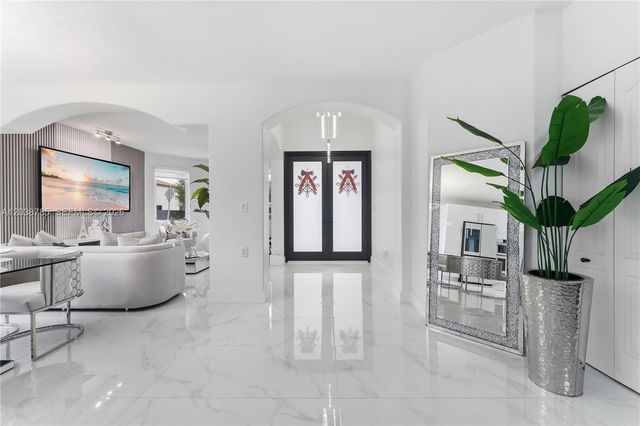 14452 SW 10th Street, Miami, FL 33184
