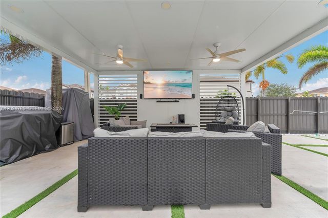 14452 SW 10th Street, Miami, FL 33184