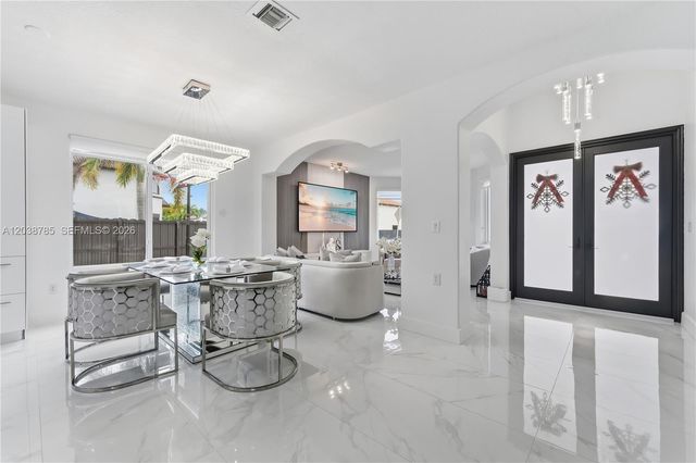 14452 SW 10th Street, Miami, FL 33184