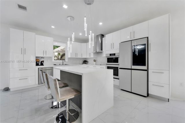14452 SW 10th Street, Miami, FL 33184