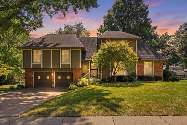 2201 W 120th Street, Leawood, KS 66209