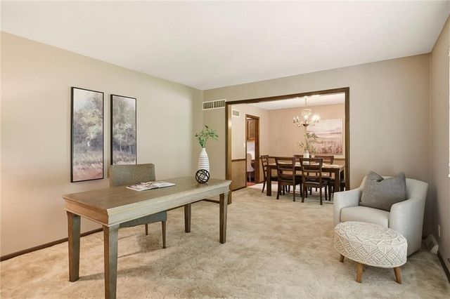 2201 W 120th Street, Leawood, KS 66209