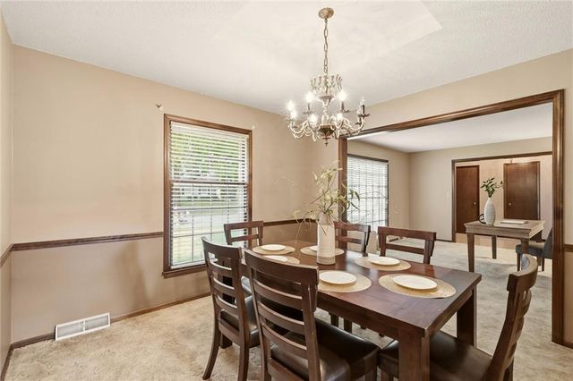 2201 W 120th Street, Leawood, KS 66209