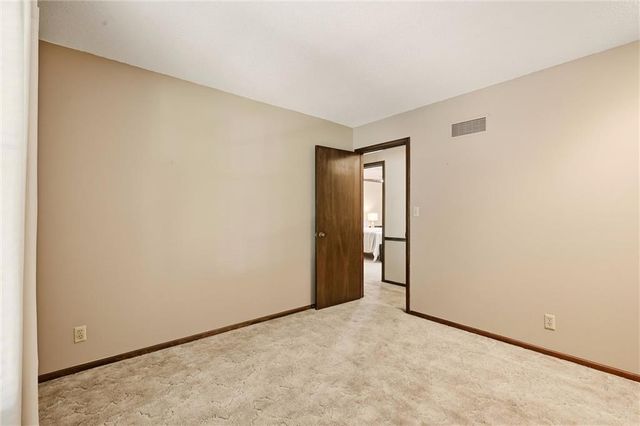 2201 W 120th Street, Leawood, KS 66209