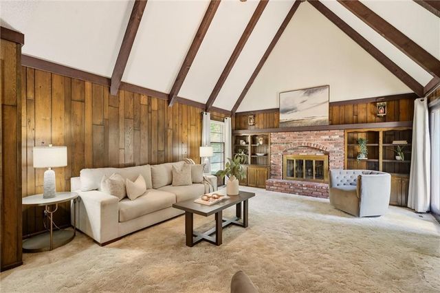 2201 W 120th Street, Leawood, KS 66209