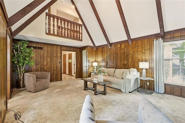 2201 W 120th Street, Leawood, KS 66209