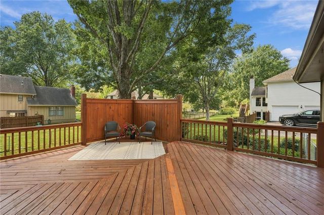 2201 W 120th Street, Leawood, KS 66209