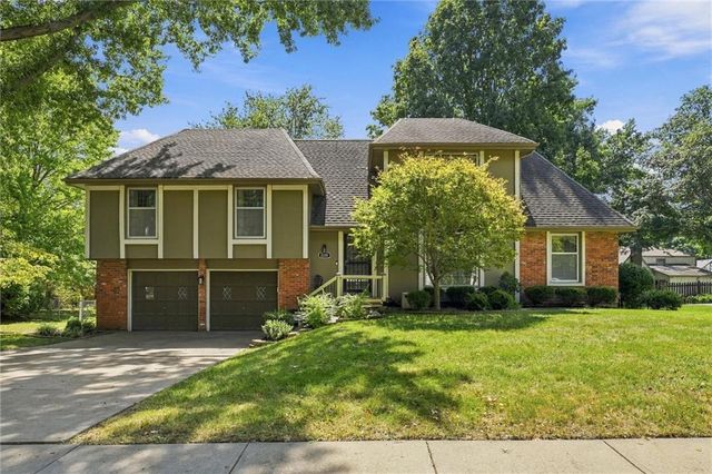 2201 W 120th Street, Leawood, KS 66209