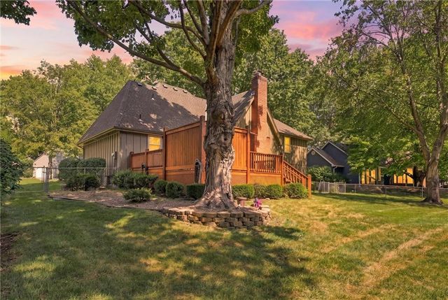 2201 W 120th Street, Leawood, KS 66209
