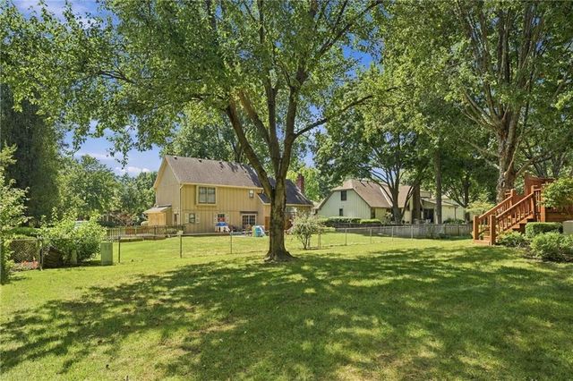 2201 W 120th Street, Leawood, KS 66209