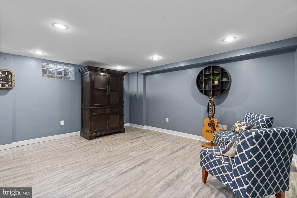Image 31 of property listing at 3618 UNDEROAK DR, Ellicott City, MD 21042
