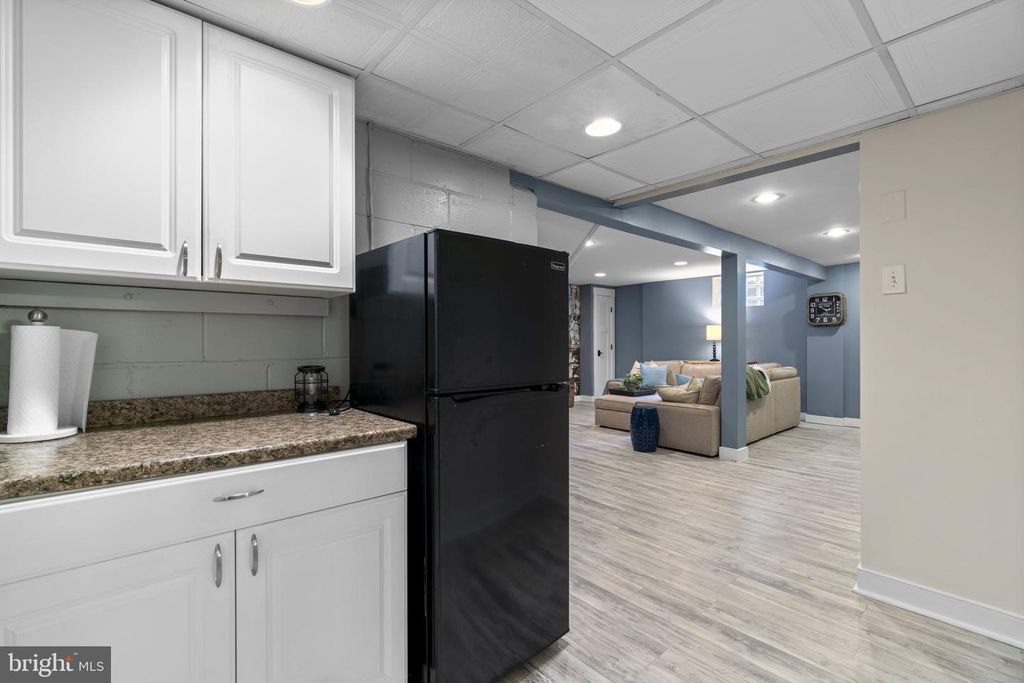 Image 33 of property listing at 3618 UNDEROAK DR, Ellicott City, MD 21042
