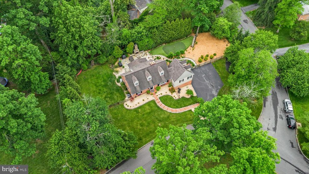 Image 46 of property listing at 3618 UNDEROAK DR, Ellicott City, MD 21042