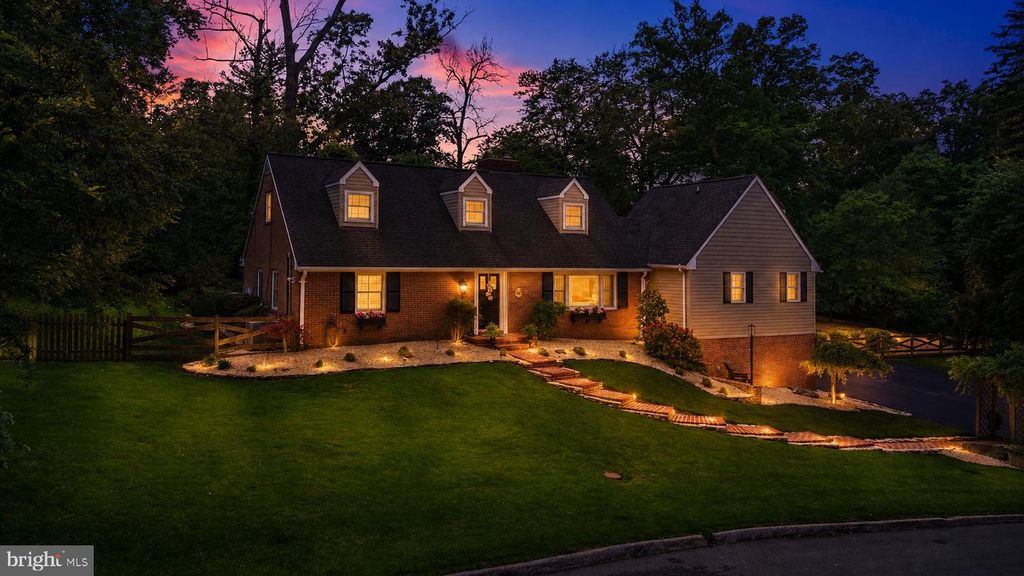Image 48 of property listing at 3618 UNDEROAK DR, Ellicott City, MD 21042