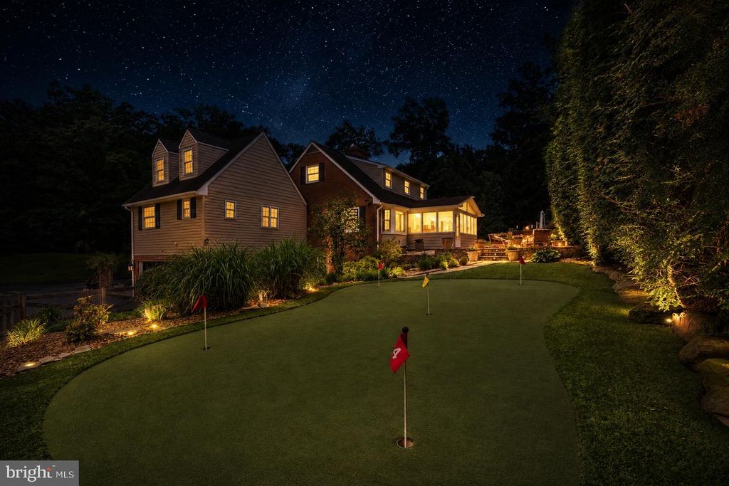 Image 49 of property listing at 3618 UNDEROAK DR, Ellicott City, MD 21042
