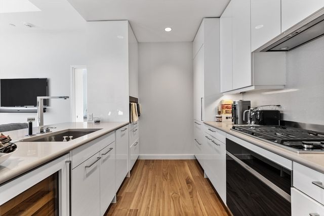 1 Dalton 2604, Boston, MA 02115