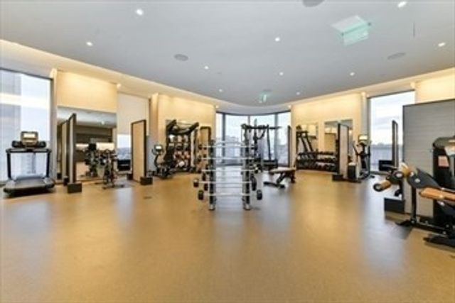 1 Dalton 2604, Boston, MA 02115