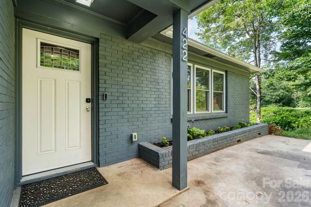 422 Arlington Circle NW, Lenoir, NC 28645