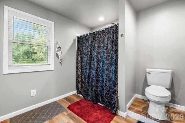 422 Arlington Circle NW, Lenoir, NC 28645